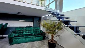 APARTAMENT DEOSEBIT – DE VÂNZARE – BĂILE FELIX!