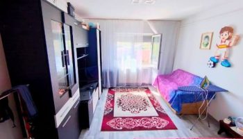 Apartament de vânzare – Sânmartin.